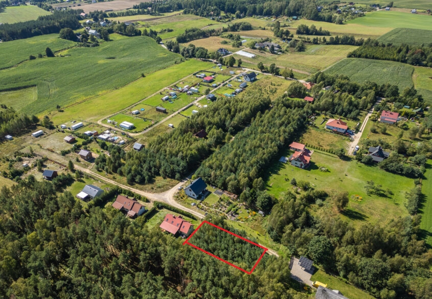działka w Sobączu obok lasu, 2 km od jeziora !
