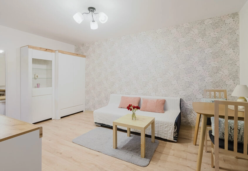 KAWALERKA W CENTRUM WITOMINA/OD ZARAZ