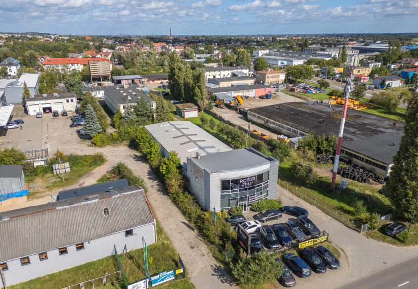 Nowoczesna hala z biurami | Pruszcz Gdański