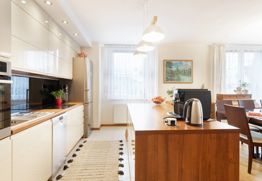 Unikatowa lokalizacja w centrum z dala od zgiełku.