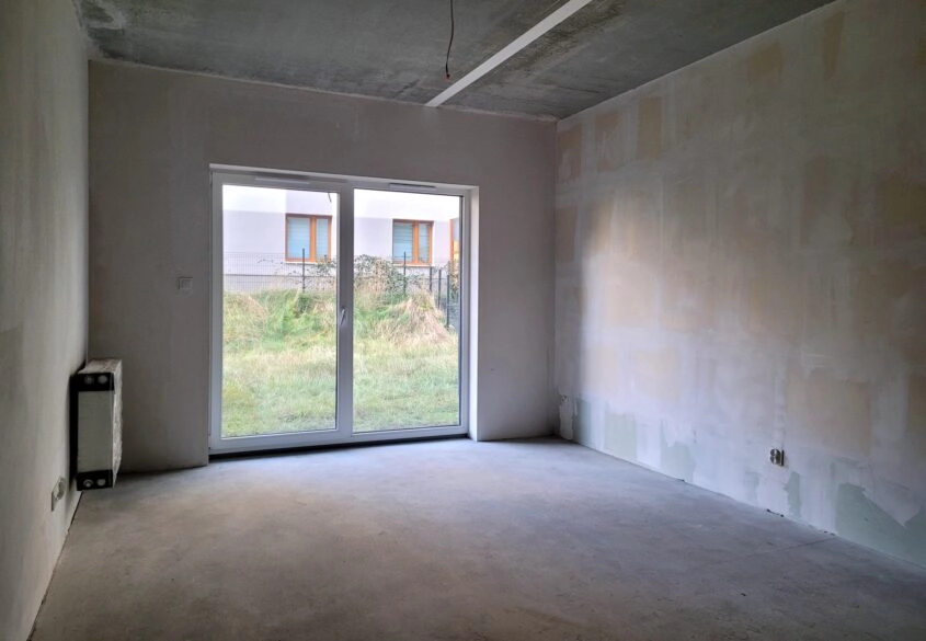 Wygodne 2 pokoje z dużym ogródkiem