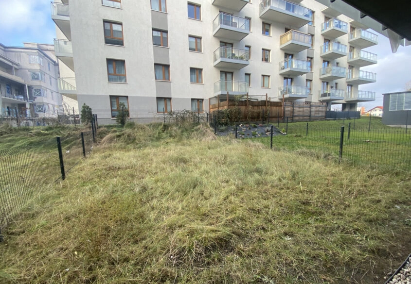 Wygodne 2 pokoje z dużym ogródkiem