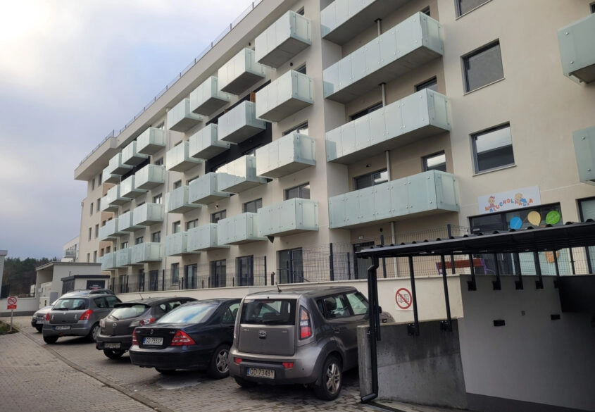 Wygodne 2 pokoje z dużym ogródkiem