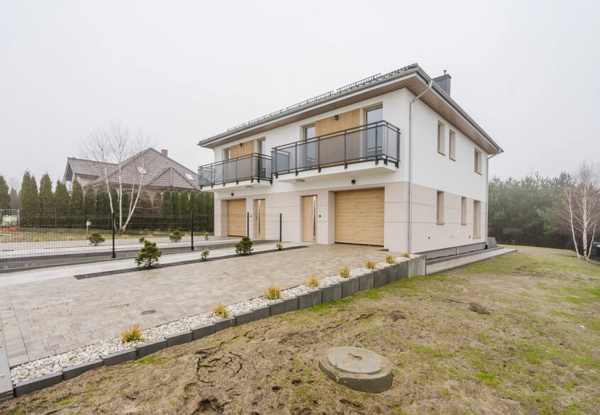 Sprzedam dom w Gowinie - słoneczny ogród