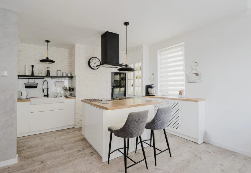 4 pokoje po generalnym remoncie- Elbląg