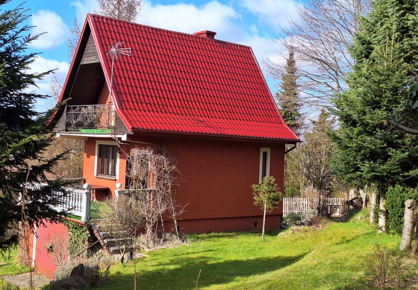 Domek  300 m od jeziora  na Kaszubach / Zajezierze