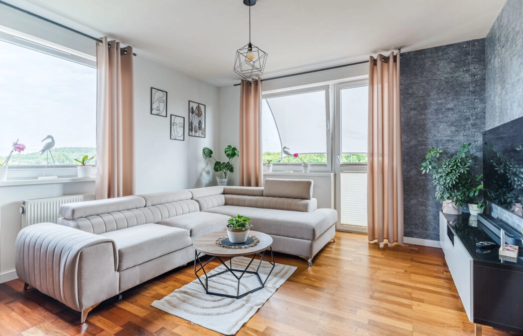 4 pokoje, 2 balkony, piwnica i garaż!