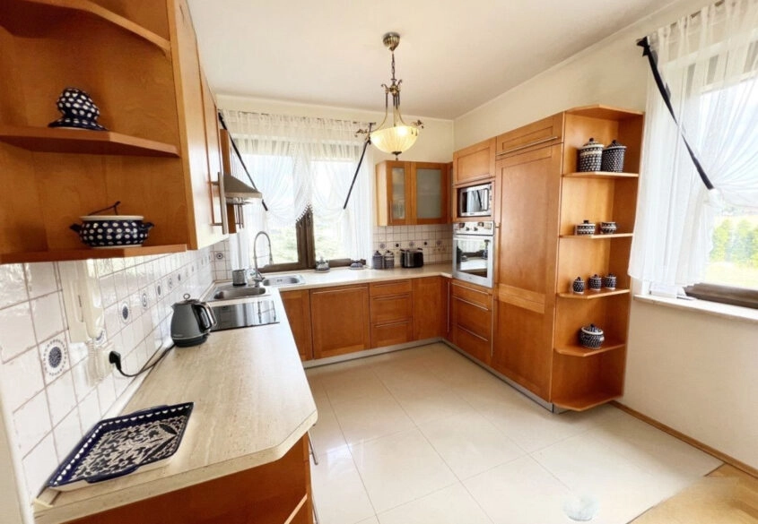 Dom wolnostojący w spokojnej okolicy