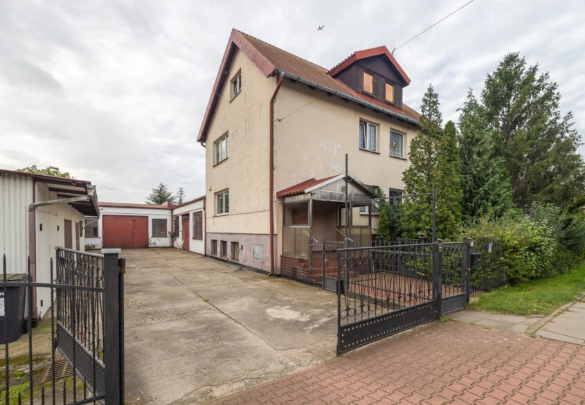 Dom z potencjałem mieszkalno-usługowym