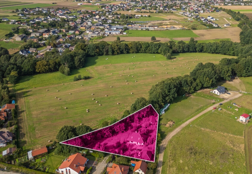 Piękny dom z bardzo dużą działką, spokojna okolica