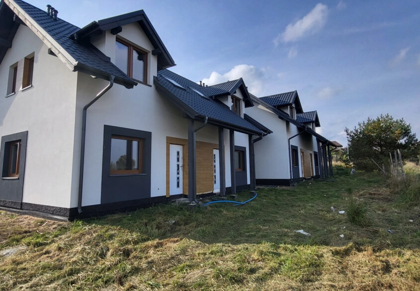 Dom bliźniak, ogród 130m2 - narożny