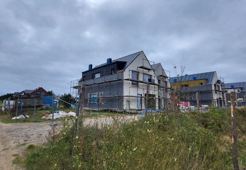 Bojano ul Nad Rozlewiskiem, 5 pokoi garaż,