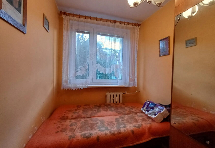 4 oddzielne pokoje i balkon z widokiem na zieleń !