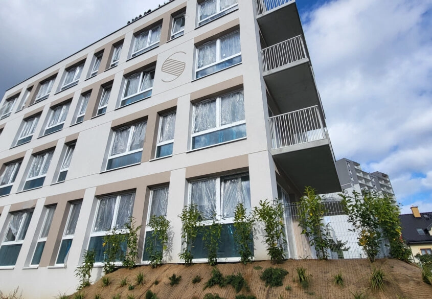 Mieszkanie 4 pokojowe z ogródkiem 176m2