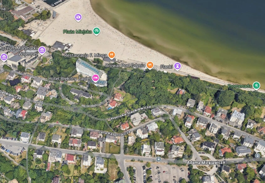 Dom 100 metrów od plaży, topowa lokalizacja!