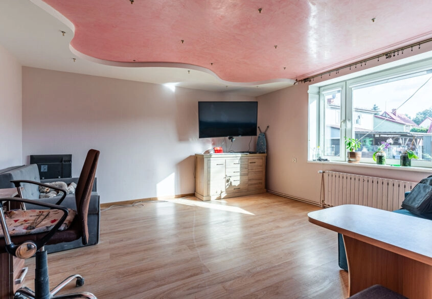 Dzierzgoń. Dom wolnostojący z dużym ogrodem.