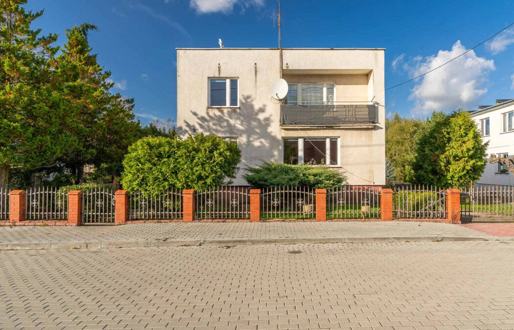 Dzierzgoń. Dom wolnostojący z dużym ogrodem.