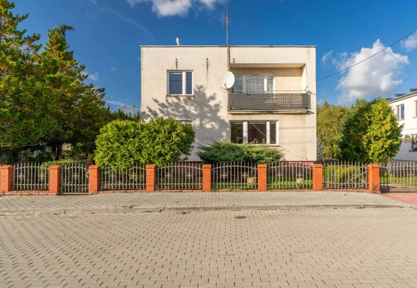 Dzierzgoń. Dom wolnostojący z dużym ogrodem.