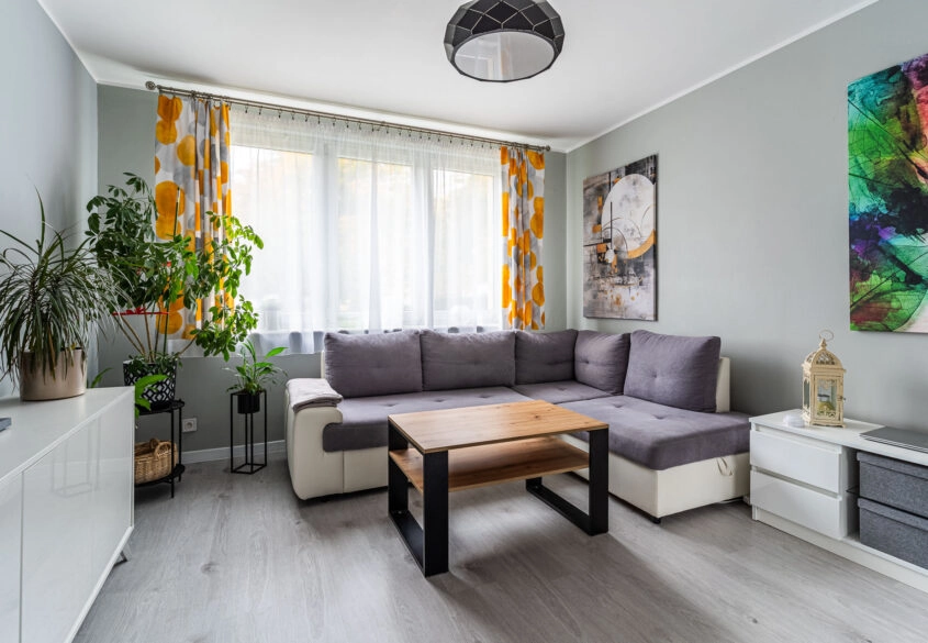 3-pokojowe z balkonem na wysokim parterze