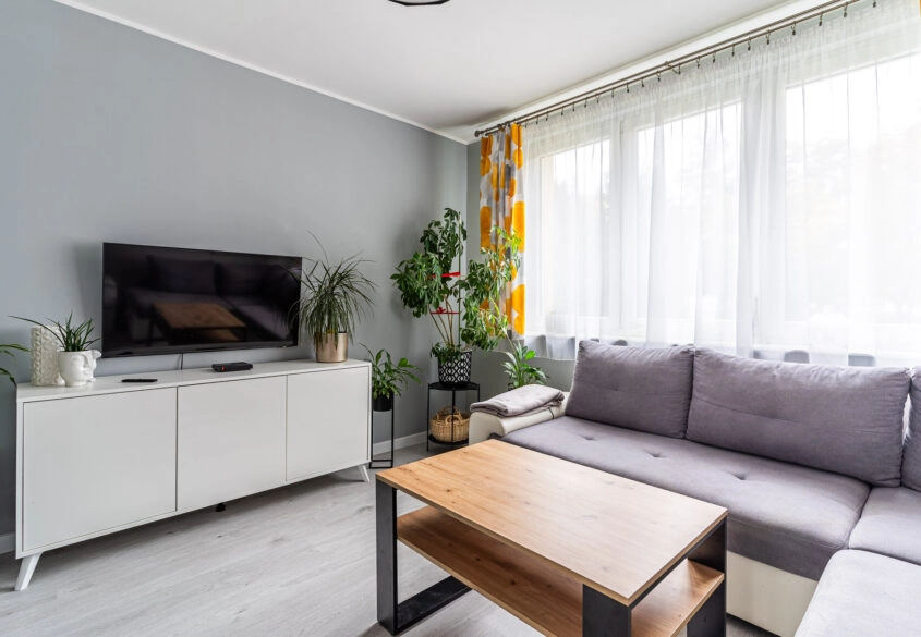 3-pokojowe z balkonem na wysokim parterze