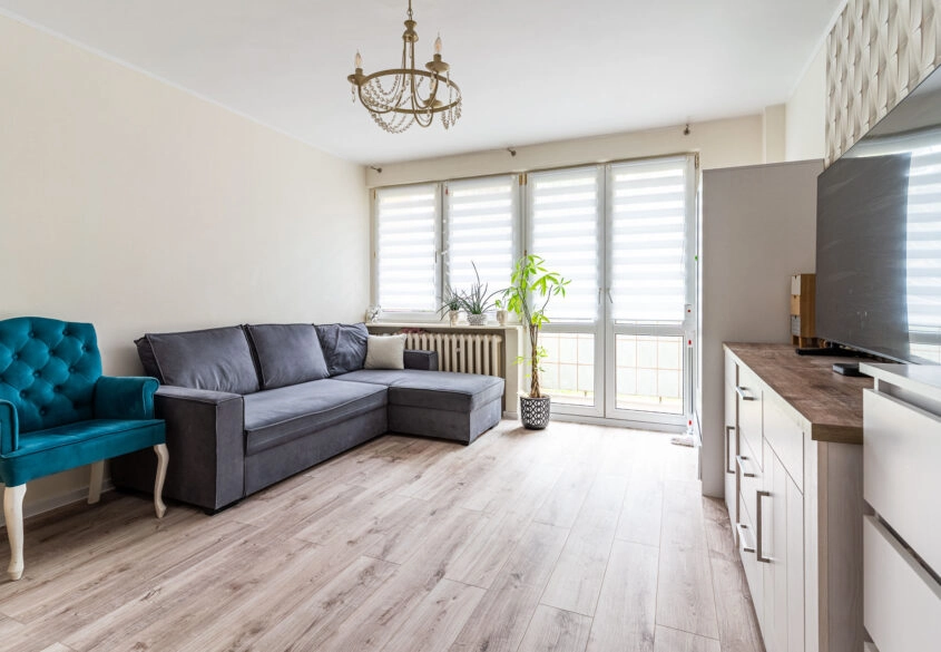 3-pokojowe z balkonem na wysokim parterze