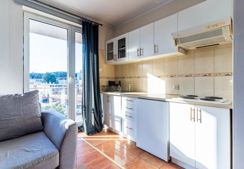 Wrzeszcz, 2 pokoje, hala, balkon, winda.