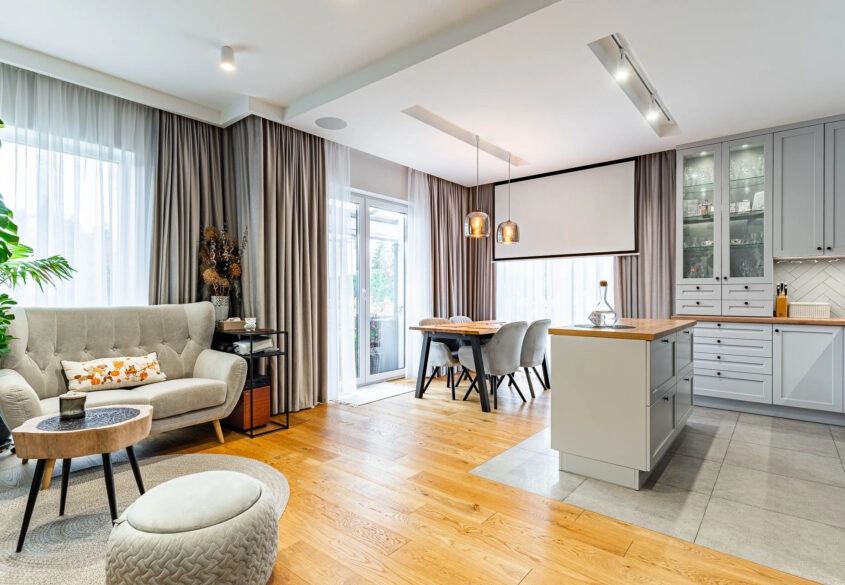 Piękny dom w zielonej okolicy !