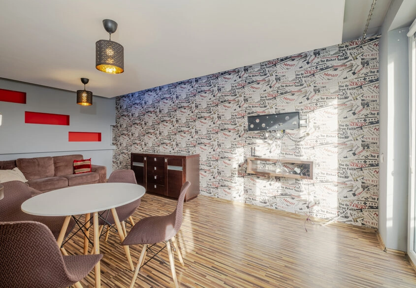 3 duże pokoje (możliwe 4), świetna komunikacja