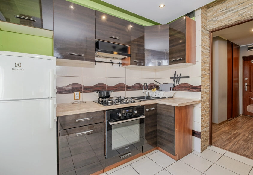 3 duże pokoje (możliwe 4), świetna komunikacja