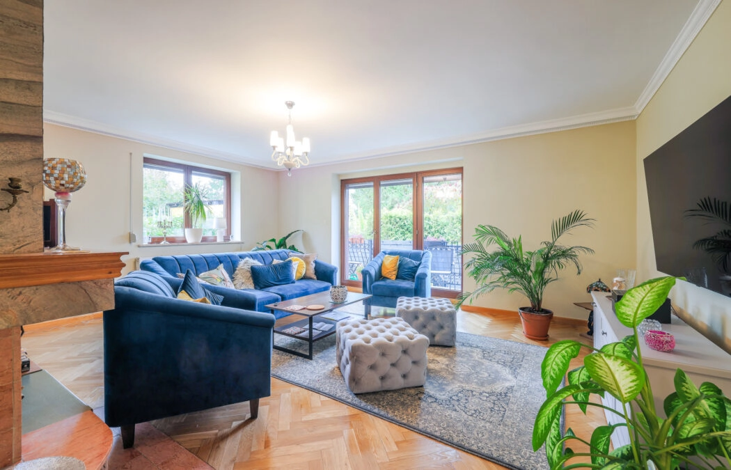 Duży dom 11 pokoi w idealnym stanie