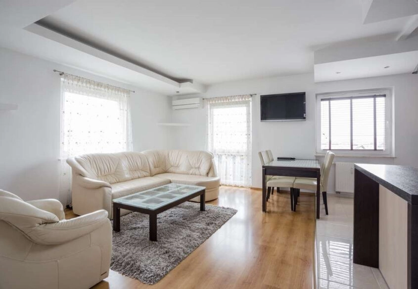 Spokojne 2 pokoje na Chełmie-Świetna komunikacja