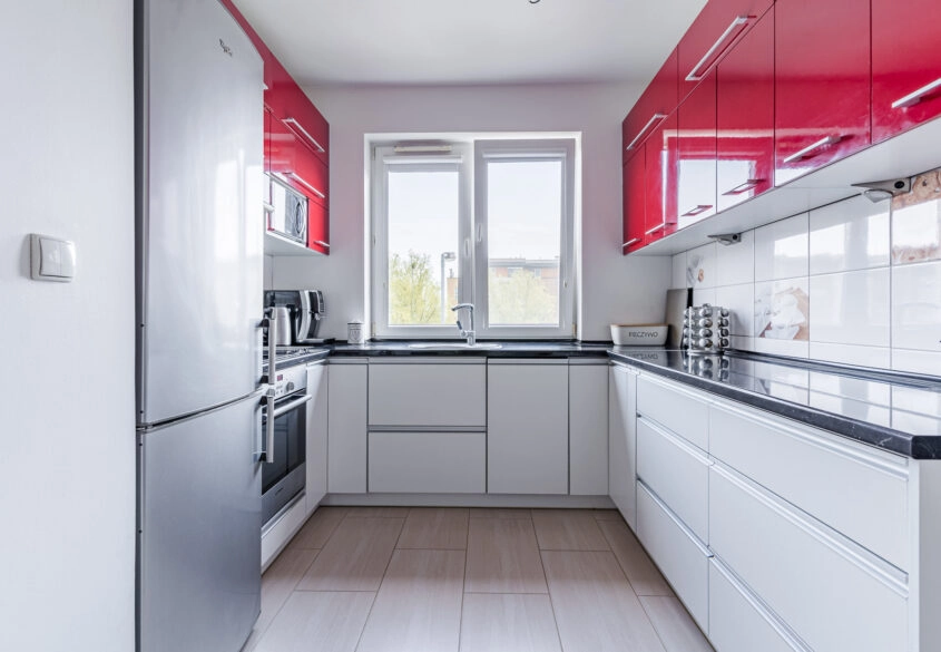 mieszkanie 3 pok + komórka + miejsce postojowe