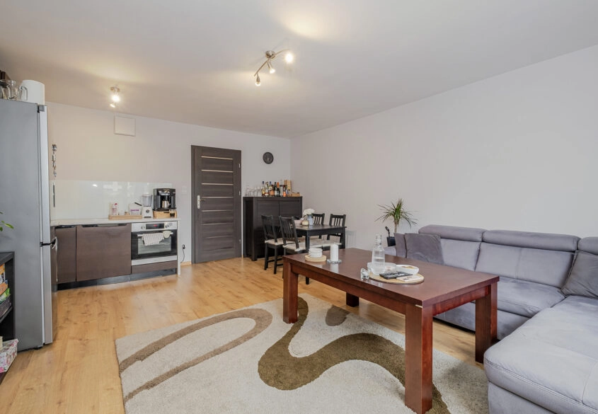 2 pokoje z wyjściem na duży ogród