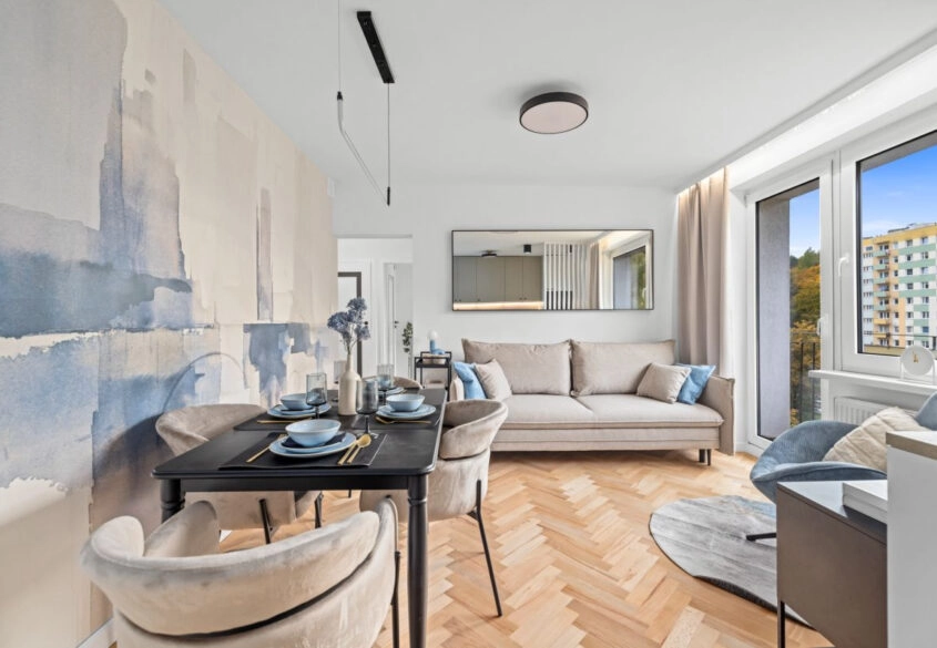 4 pokoje z balkonem i piwnicą tuż przy lesie!