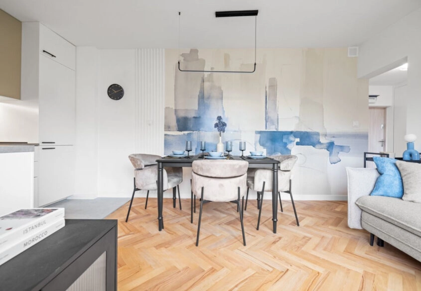 4 pokoje z balkonem i piwnicą tuż przy lesie!