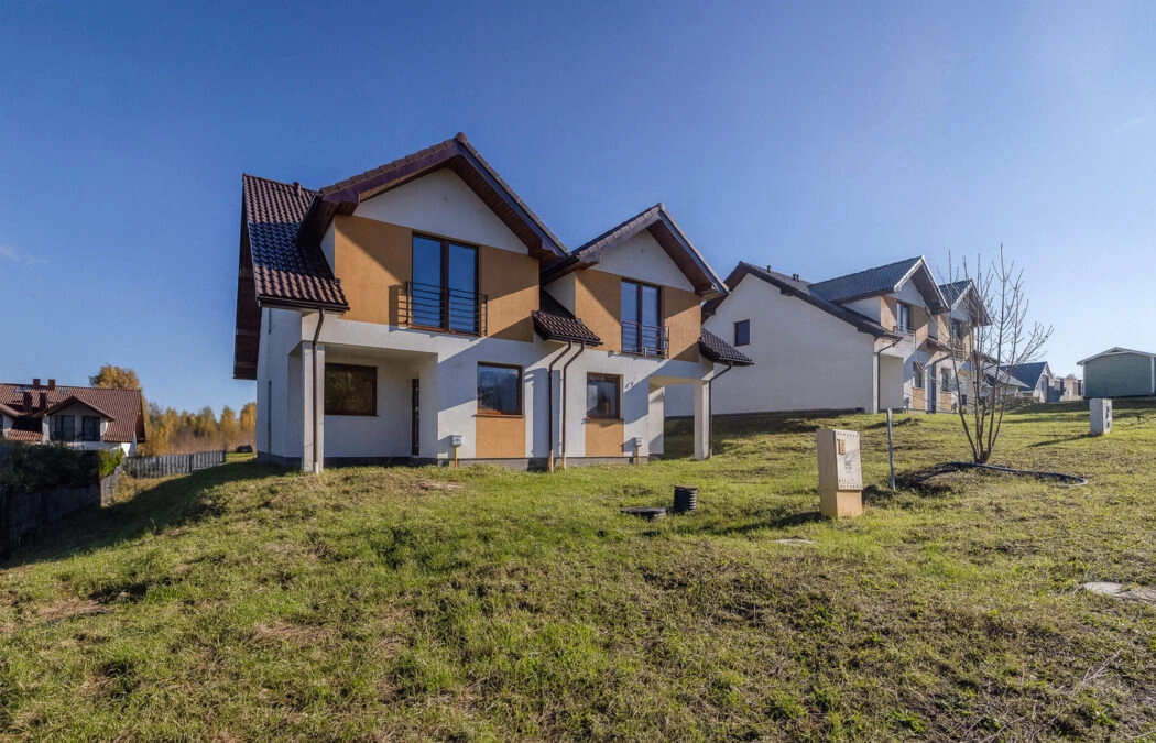 Dom bliźniak nad samym jeziorem!