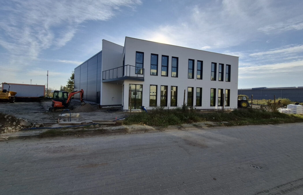 Nowa Hala z Biurem  - Gdańsk Kokoszki