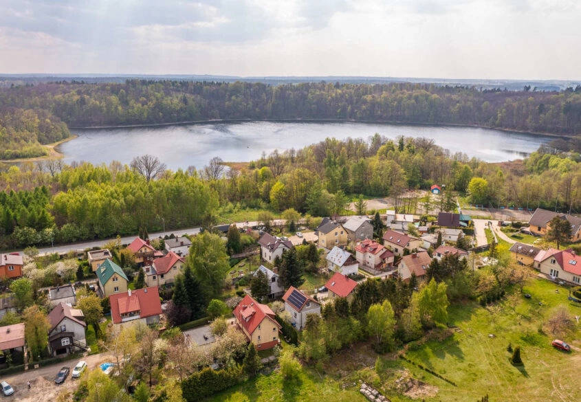 Dom z ogromnym potencjałem przy samym lesie