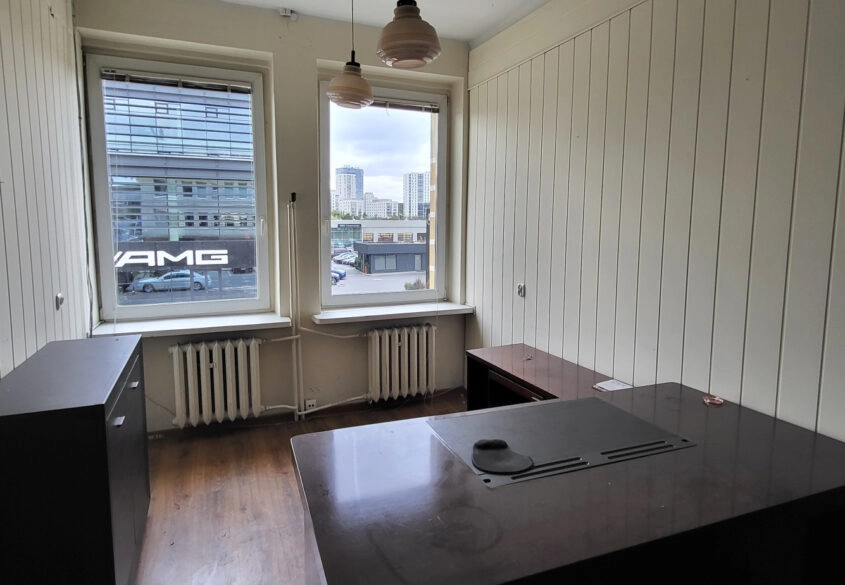 Budynek z lokalami przy ul. Łóżyckiej