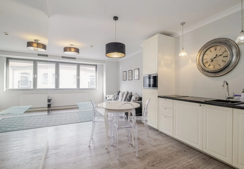 2 POKOJE/INWESTYCJA W SAMYM SERCU STAREGO MIASTA