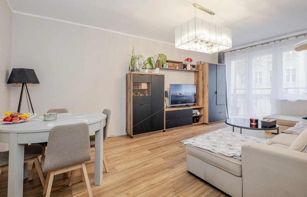 # pokoje z loggią i piwnicą w świetnej lokalizacji