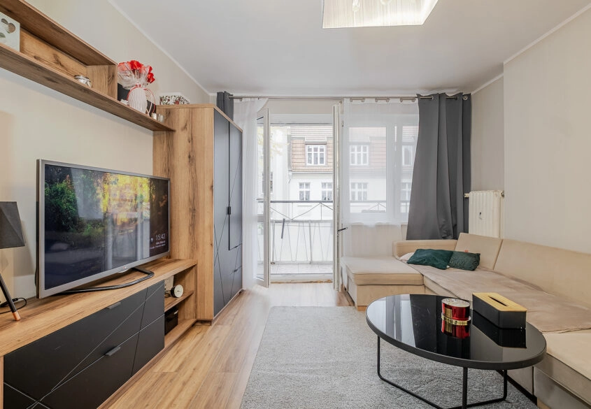 # pokoje z loggią i piwnicą w świetnej lokalizacji