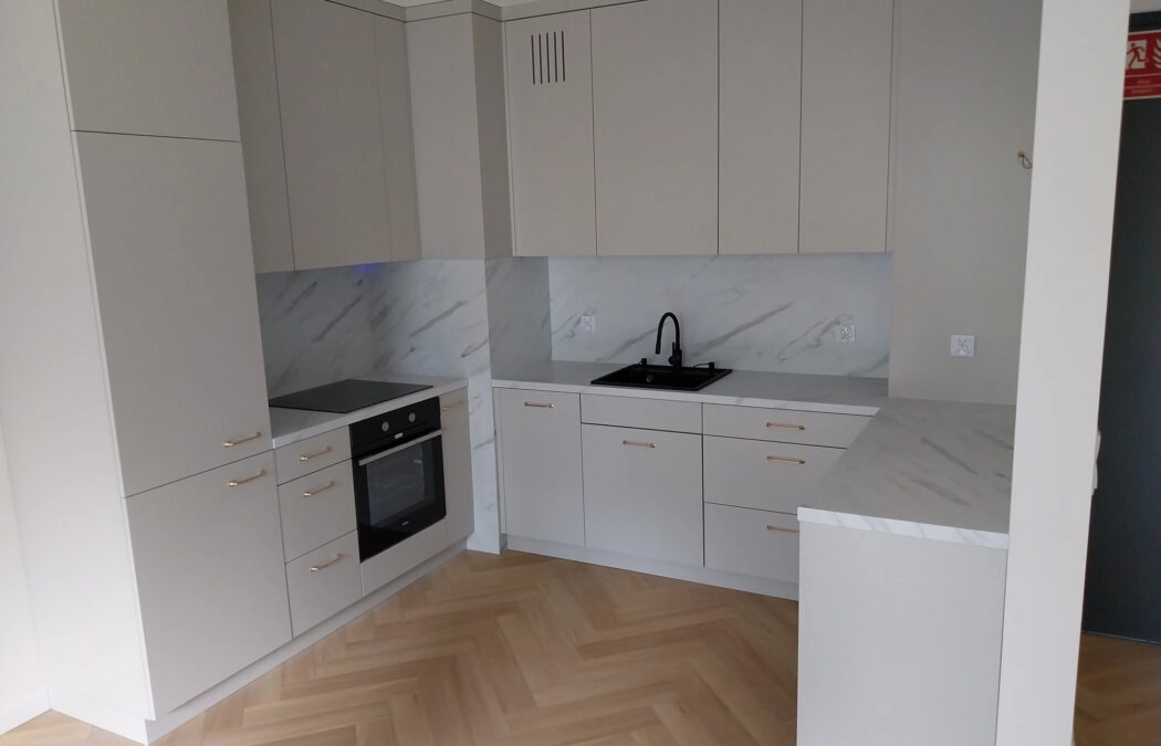 Komfortowy apartament z widokiem na las
