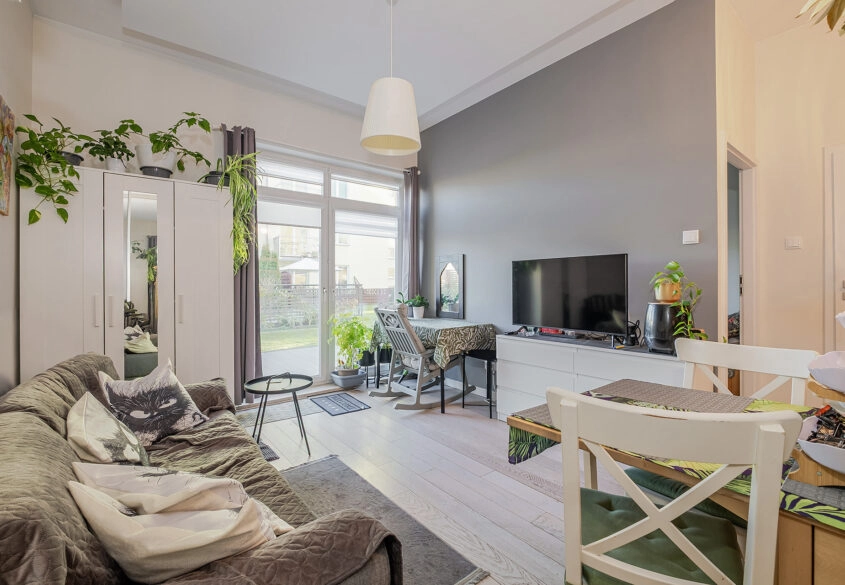 2-pokoje z ogródkiem gotowe do zamieszkania Osowa!