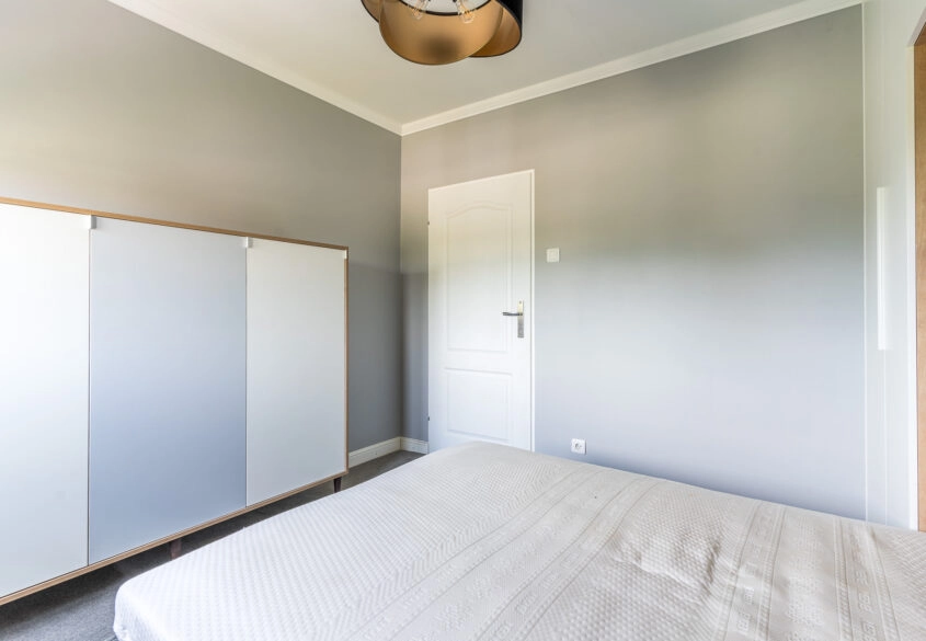 Przestronne pokoje / Świetna komunikacja