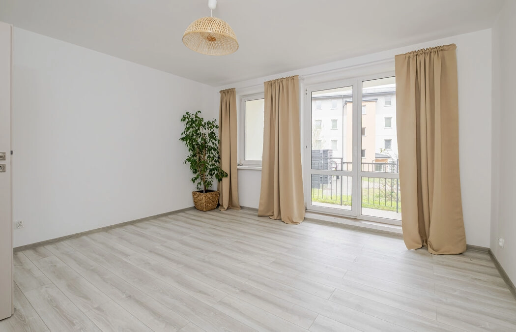 Po remoncie, z ogródkiem