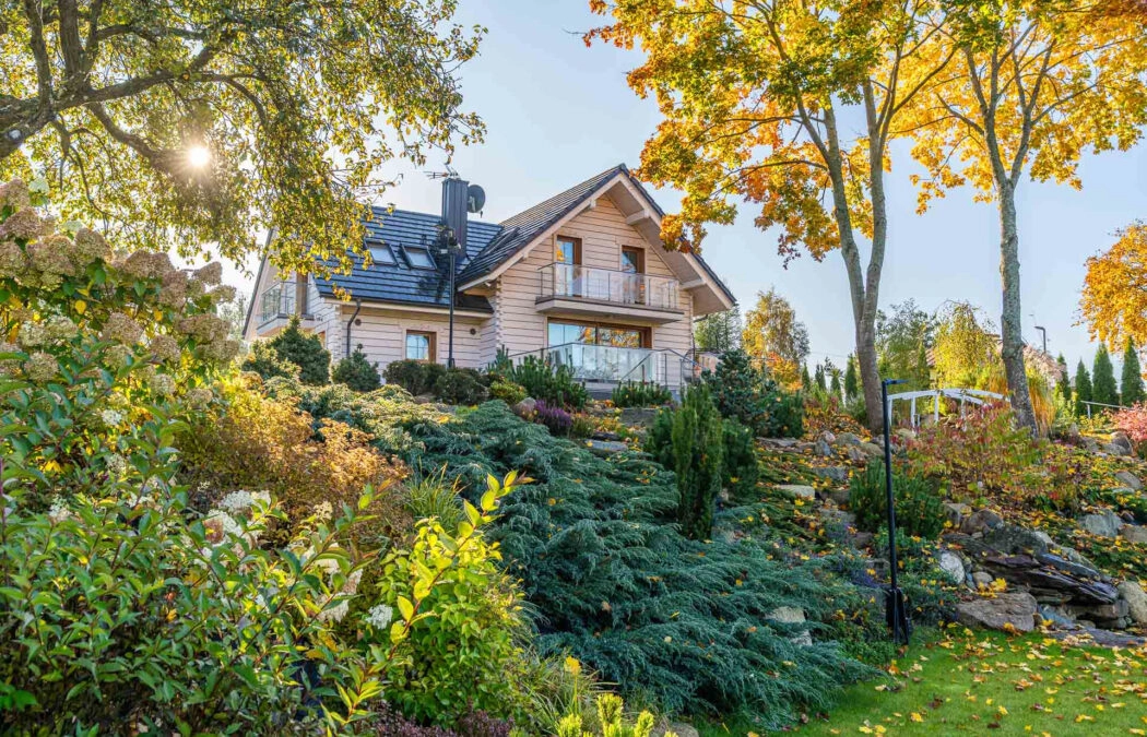 Komfortowa posiadłość, duża działka, ładny ogród