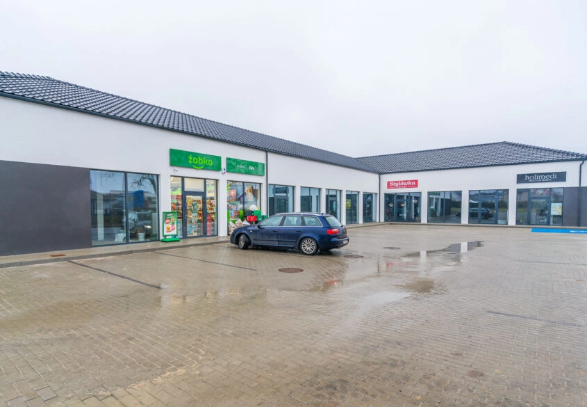 Lokal z witryną na wynajem Pępowo duży parking