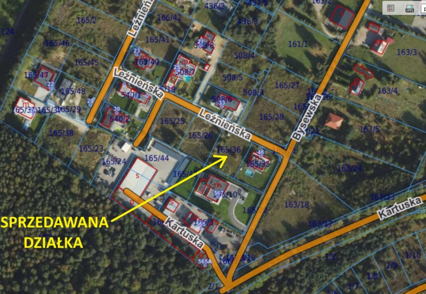 Duża działka w mieście blisko lasu!