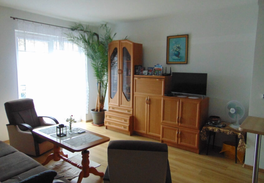 Reda 2 pokoje do wejścia